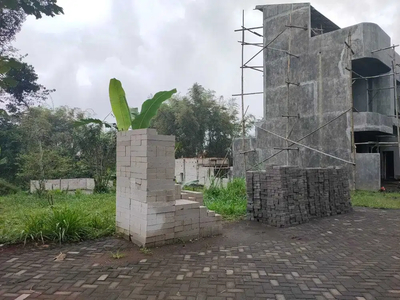 Tanah Luas dan Strategis Poros Jalan View Bagus di Kota Batu