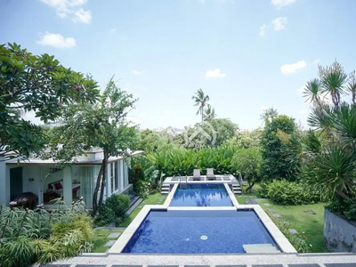 Traditional and Modern Concept Style Villa in around Canggu