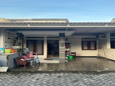 Dijual/oper kredit rumah