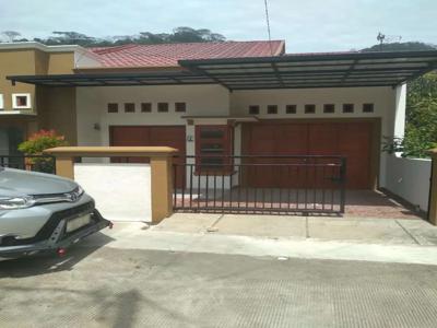 Dijual Rumah Baru di Padang