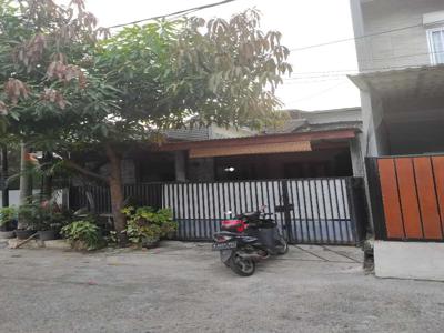 Rumah lokasi Strategis di Taman Royal Cluster Palem Cipondoh Tangerang