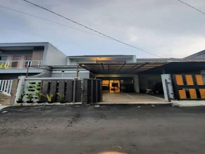 Di jual rumah kokoh terawat dalam perumahan di jatikramat pondok gede