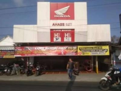 Dijual murah strategis tempat usaha dealer Honda lokasi Pracimantoro