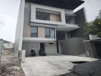 Dijual Rumah Baru gress 3 lantai Pakuwon Indah The Mansion Surabaya