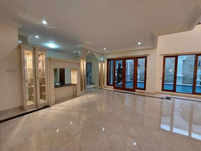 Dijual Rumah Mewah Classic Best Lokasi di Pondok Indah