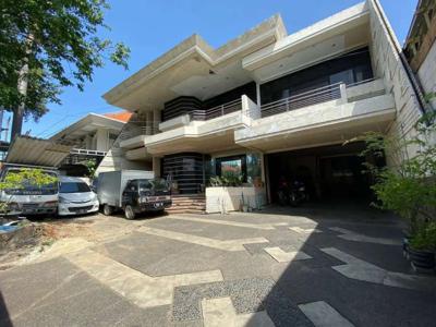 Dijual Rumah Pusat Kota Surabaya Argopuro Area Komersil