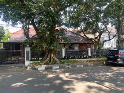 disewakan rumah classic terawat