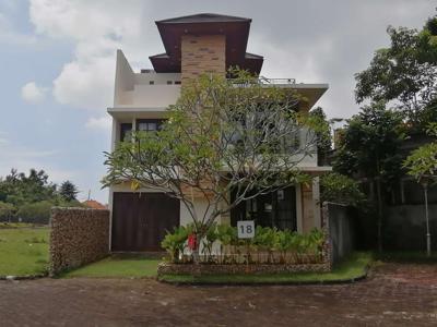 HOT DEAL 3 Bedrooms Luxury Villa in Summerfield Jimbaran Bali