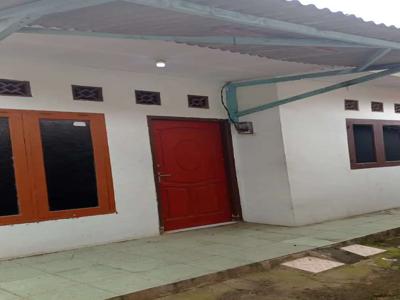 Jual rumah lengkong kulon