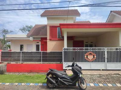 R26.02 Dijual Rumah di Perumahan Valencia, Gedangan