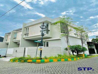 Rumah baru minimalis di Rungkut Barata posisi Hoek Surabaya Timur