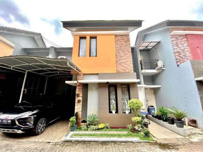 Rumah Hadap Timur Fresh 3 Kamar di Cluster Jatiwaringin Bekasi