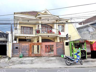 RUMAH KOS FULL PENGHUNI DAN FULL FURNISHED DI AREA KAMPUS SIGURA GURA