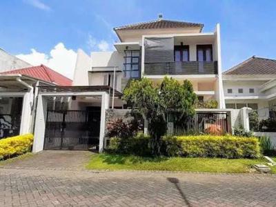 Rumah Modern Minimalis dan Nyaman di Araya Malang
