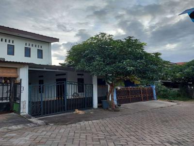 Rumah Second 2 Lantai Harga 1 Lantai Dekat RSIA Buah Hati