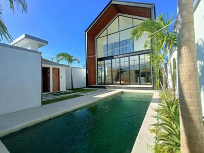 Villa 2 Lantai Lingkungan Villa dan Persawahan di Canggu