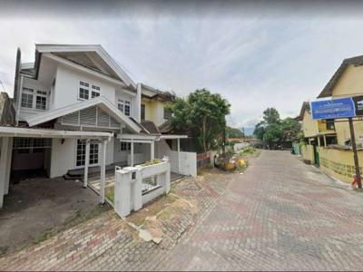 Dijual Rumah 2 Lantai di Utara Kampus UII Ekonomi, Condongcatur