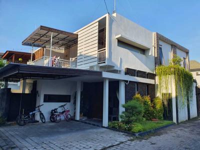 Dijual Rumah Semi Villa Lantai 2 Kawasan Perumahan Elite One Gate Sistem