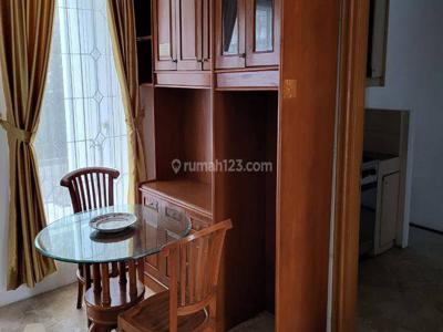 Rumah Semi Furnished Bagus SHM - Sertifikat Hak Milik di Jl tubagus ismail, Tubagus Ismail