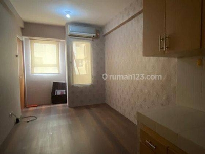 Apartemen Puncak Permai 2 Kamar Tidur semi furnished Bagus