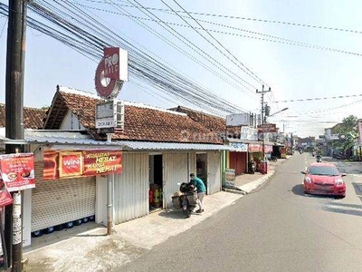 Dekat Kampus Uin Jogja, Lokasi Belakang Amplaz