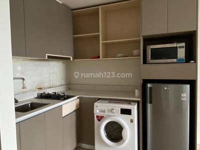 Dijual Apartemen Gold Coast Tower Atlantik Luas 51m2, Semi Furnis