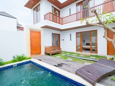 Dijual brand new modern villa view sawah di Pantai Mengening Cemagi