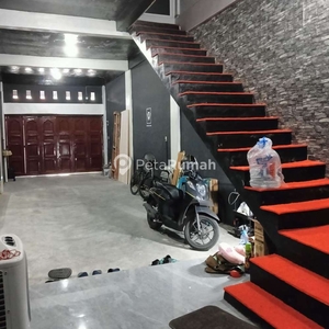 DIJUAL RUKO JALAN PUKAT BANTING IV (Ramlan)