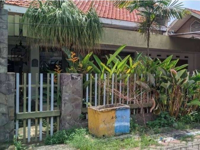 Dijual Rumah 2 lantai 1,950 M NEGO di Karang Menur Gubeng Surabaya