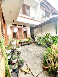 Dijual Rumah 3 Lantai dalam kompleks 500 meter ke MRT Lebak Bulus