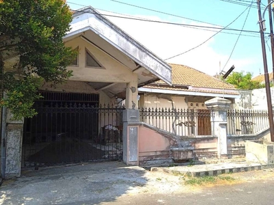Dijual Rumah Hitung Tanah Rungkut Asri Surabaya