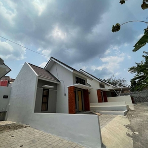 Dijual Rumah Istimewa Harga Murah Lokasi Strategis di Jogja dekat UMY