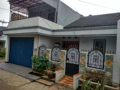 Dijual rumah second siap huni Cibubur Jaktin