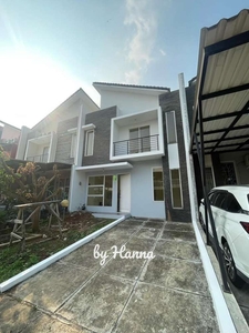 Dikontrakkan / Disewakan Rumah 2 Lantai di Serpong Garden 2, Cisauk