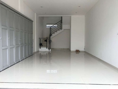 Disewa Ruko 3 Lantai Luxury Startegis di Taman Kopo Indah 1 Bandung