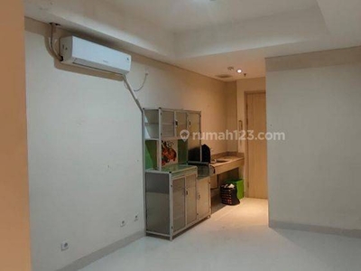 Disewakan Apartemen Elpis Residence Studio Lantai Rendah