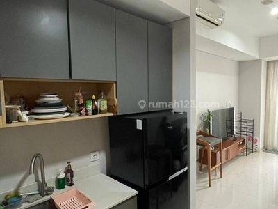 Disewakan Apartemen Taman Anggrek Residence 2 Bedroom Furnished