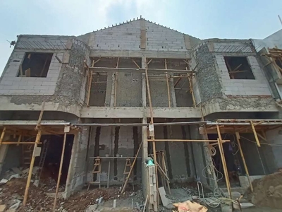 Rumah 2LT 3 unit tahap pembangunan kpr dp 0% di mandor Depok