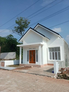 Rumah American Classic Di Purwakarta dekat Indotaisei