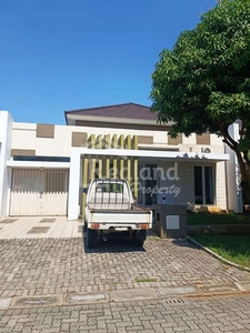 Rumah di Graha Padma , Semarang ( Ve 5480 )