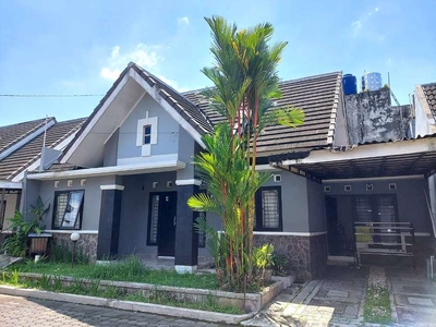 Rumah di Perumahan Griya Kuantan dekat Jalan Magelang
