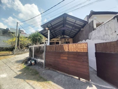 rumah lantai 1 di dalam perumahan area jln ayani utara