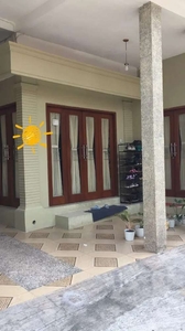 Rumah Mewah Hook Dua Lantai Murah Luas di Perum Cipayung Jakarta Timur
