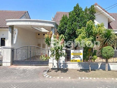 Rumah minimalis siap huni di Deltasari