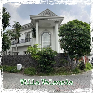 Rumah Paling Gagah ROW paling lebar VILLA VALENSIA SHM 2lt