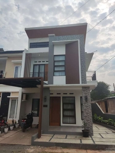 Rumah Siap Huni 2 Lantai Jalan Raya Pengasinan Sawangan Depok