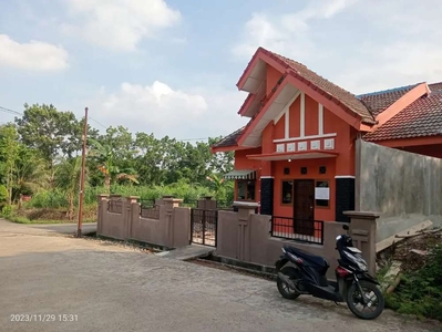 Rumah Tipe 100 di Komplek Griya Senang Hati, Alang-alang lebar
