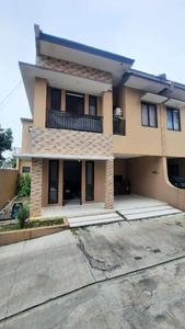 Rumah townhouse Pejaten pasar minggu Kmr 3+1 Ac 2 80jt/thn