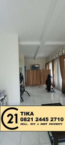 Sewa Rumah Semi Furnished 2 lantai di Emerald Terrace Bintaro GB10226