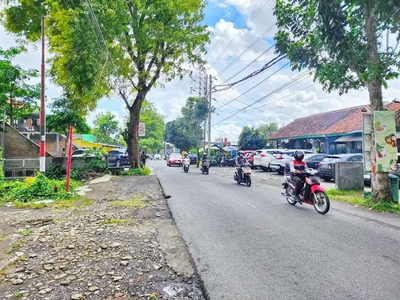 SHM 1470m2 Tiyasan Jl Kaliurang Km 8 Dekat UGM Jogja